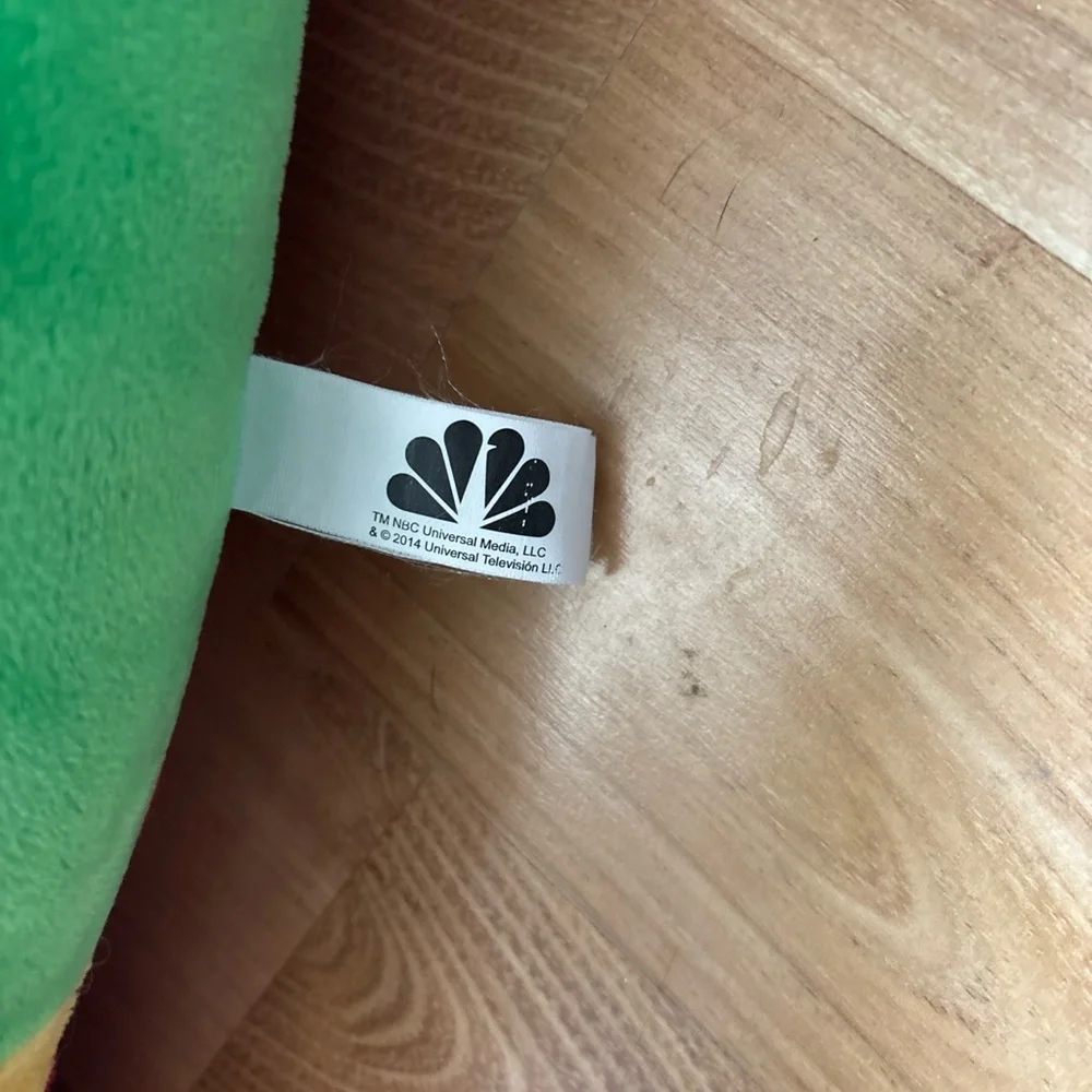 NBC pillow - Picture 3 of 3